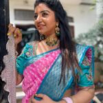 Mahalakshmi Shankar Instagram - Aari work blouse designed and stitched by @prabhaaaricreations. The work was neat and good and they made exactly what I asked. The stitching and fitting was perfect. Beautiful Kora cotton saree from @poppy_petals1013 Beautiful jewellery set from @jk_bridalmakeover_and_mehendi