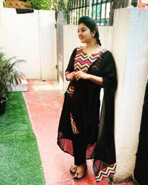 Mahalakshmi Shankar Instagram - Never ever give up…

Beautiful georgette with colourful cotton lace design salwar from @close2_heart_collections