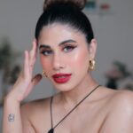 Malvika Sitlani Instagram - Felt like Red 🫦💄