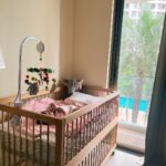 Malvika Sitlani Instagram - My days look so different now 🥰 1. I’m finally feelin myself 2. I get in a workout no matter what 3. I love spending time with my Abby 4. She’s finally turning! 5. Abby moved to her big girl bed now 💛 6. Again, smooshing my baby girl 🥹 🌸💪🏼💛 One day at a time 🌸