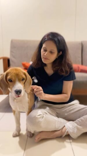 Manava Naik Instagram - Nepo and me on the #jumka #trendingsongs #beagle #dance