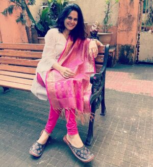 Manava Naik Instagram - Work hard so you look happy! #happy #work #hardwork #happiness #day #salwarkameez #pink