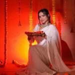 Manisha Rani Instagram - Diwali vibes high on happiness ✨ #1piece#manisharani#manishasquad#diwali2023 Makeover & hair - @kashishjain613