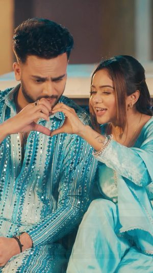 Manisha Rani Instagram - Bolero is ready, the song has arrived. Wear your dancing shoes and enjoy the musical ride! 💃🕺🏻

📌 “Bolero” out now exclusively on @playdmfofficial YouTube Channel.

@elvish_yadav @manisharani002 @aseeskaurmusic @preetinderofficial  @anshul300 
@iamrajatnagpal @babbu11111 
@nitishraizadaa @vickysandhudesigns @gauravarora08 @amitkridey @ingrooves_india @raghav.sharma.14661

#Bolero #elvisharmy #manisharani #aseeskaur #preetinder #playdmf #elvishyadav