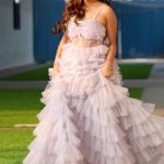 Manisha Rani Instagram - I am living in the 20’s but my heart beats for 90s melodies! #manisharani#1piece#mrani