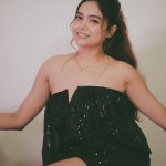 Manisha Rani Instagram - Spread happiness❤️ #1piece#mrani#manisharani Mumbai, Maharashtra