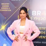 Manisha Rani Instagram - I'm overwhelmed with joy and would like to convey my heartfelt appreciation to the industry leaders awards for honoring me with the Reality Show Entertainer Award of the Year. My gratitude to my fans and family knows no bounds, and I'll forever cherish their unwavering support. @brandempower.in #IndustryLeadersAwards #ILA2023 #brandempower Outfit - @vidhicollection_lokhandwala