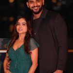 Manisha Rani Instagram - This one with my best buddy @fukra_insaan ❤️ #barish#1piece#mrani#manishasquad#abhisha🤗 Makeover- @ayeshamakeovers_ Outfit - @vidhicollection_lokhandwala