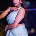 Manisha Rani Instagram - Grooving on this Bhojpuri trend🔥 #1piece#mrani#manisharani#manishasquad