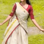 Manjusha Martin Instagram - Kaathil ni Chollumo ❤️‍🔥Cam @rani.martin6 Amma 😚 @aleesha_prakash 🥰 Inframe @_caped.__.crusader_ 🥰 Outfit @nakshatra_kerala_traditional ❤️