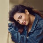 Manvita Kamath Instagram – In frame 
Actress : @realmanvitakamath 
📸 .
@sandeep.mv @_sunburstt_
Styled by :
@varshini_janakiram @stilerush_by_varshinijanakiram
💄& 💇‍♀️ 
@abhilasha_kulkarni
@harshasingh512
@thenichelabel

Shot with @nikonindiaofficial  #Z9 & lit with @profoto  #B1x

#manvithakamath #sandeepmv #portraitsbySMV #sunburstt #nikonZ9 #portrait Bangalore, India