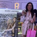 Maryam Zakaria Instagram - Mary lost in the beauty Nykaaland 💕😍 What a lovely event it was 🫶😍 For the first time in India the biggest beauty and lifestyle Festival and I really enjoyed it @nykaaland 💕💕💕 #nykaaland #nykaa #beautybiggestplayground #nykaaland2023 #beauty #makeup #lifestyle