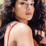 Megha Gupta Instagram - 𝚗𝚎𝚟𝚎𝚛 𝚜𝚊𝚠 𝚊 𝚠𝚒𝚕𝚍 𝚝𝚑𝚒𝚗𝚐 𝚜𝚘𝚛𝚛𝚢 𝚏𝚘𝚛 𝚒𝚝𝚜𝚎𝚕𝚏 • #mood #tan #sunshine #goa #portrait #red #actor #wild #hair #raw #nofilter