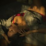 Megha Gupta Instagram - ᴊᴀᴍᴇꜱ ʙᴀʟᴅᴡɪɴ (& ᴍɪʟᴇꜱ ᴅᴀᴠɪꜱ) // "ɪ ᴛᴏʟᴅ ʜɪᴍ ɪ ʟɪᴋᴇᴅ ʜɪꜱ ᴍᴜꜱɪᴄ ᴠᴇʀʏ ᴍᴜᴄʜ ᴀɴᴅ ʜᴇ ꜱᴀɪᴅ ꜱᴏᴍᴇᴛʜɪɴɢ ʟɪᴋᴇ, 'ᴀʀᴇ ʏᴏᴜ ꜱᴜʀᴇ?' ʜᴇ ᴋɪɴᴅ ᴏꜰ ꜱᴍɪʟᴇᴅ. ᴛʜᴇɴ ʜᴇ ᴛᴀʟᴋᴇᴅ ᴡɪᴛʜ ᴍᴇ. ᴛʜᴇɴ ᴡᴇ ꜱᴏʀᴛ ᴏꜰ ᴋɴᴇᴡ ᴇᴀᴄʜ ᴏᴛʜᴇʀ... ɪ ᴄᴏᴜʟᴅ ꜱᴇᴇ ᴛʜᴀᴛ ᴛʜᴇʀᴇ ᴡᴀꜱ ꜱᴏᴍᴇᴛʜɪɴɢ ɪɴ ᴍɪʟᴇꜱ ᴀɴᴅ ᴍᴇ ᴡʜɪᴄʜ ᴡᴀꜱ ᴠᴇʀʏ ᴍᴜᴄʜ ᴀʟɪᴋᴇ... ɪ ᴅᴏɴ'ᴛ ᴋɴᴏᴡ ᴡʜᴀᴛ ɪᴛ ɪꜱ, ᴄᴀɴ'ᴛ ᴇxᴘʟᴀɪɴ ɪᴛ, ʙᴜᴛ ɪ ᴛʜɪɴᴋ ɪᴛ ʜᴀꜱ ꜱᴏᴍᴇᴛʜɪɴɢ ᴛᴏ ᴅᴏ ᴡɪᴛʜ ᴇxᴛʀᴇᴍᴇ ᴠᴜʟɴᴇʀᴀʙɪʟɪᴛʏ." @shashang_iyer #Sunday #restday #mood #bw #red #grey #goa #india #sundaychillscenes #photography