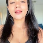Megha Gupta Instagram - Type 1 Diabetes gave me the wake up call of a lifetime. It was so confusing and frustrating and aggravating, what had happened and I couldn’t understand why God had to put me through this ordeal. Much later I realised it was a gift and it took me a full year to unwrap it, open it, understand it and use it. Here I am now. Living the life I had up on my vision board. The only reason for it is Type 1 diabetes. At the same time, I wish you don’t have to go through the wake up call I had to. Turning pain into medicine has now become my speciality but I don’t wish that for every one. It isn’t for everyone. I hope you make micro changes now and enjoy the compound interest of it all. Wish you the most beautiful week ever 💜 breathe well, megha @anees.merchant #health #wellness #mentalhealth #typeonediabetes #t1d #diabetes #speaker #indian #travel #podcast #painintopower #fitness #glucosemanagement #heal #insulin #diabetic #biohacking #holistichealth #holistic #MeghaGupta