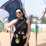 Mehrene Kaur Pirzada Instagram - In the surreal land of the dunes, music filled my heart with wholesome rhythms, and @rayban made everything even more majestic at Magnetic Fields Festival. Ray-Ban Reverse Garden was an unparalleled experience. #rayban #raybanreverse Alsisar, Rajasthan, India