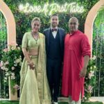 Mrinal Deshraj Instagram - ABUNDANCE OF BLESSINGS, HEALTH, LOVE AND EXCITEMENT TO SHRENU AND AKSHAY! ♥️ : I know we missed the events of Baroda but I am thrilled to attend last night’s reception of Shrenu and Akshay. I am glad I got to meet everyone and I wish nothing but the best for this new chapter in my darling Shrenu and Akshay’s lives♥️ : Styled by @krishi1606 Outfit @gunninaa15official Accessories @rimayu07 : #reception #wedding#happiness #madeforeachother #happy #couple # love #friends #mreenaldeshraj #mreedaazle ♥️