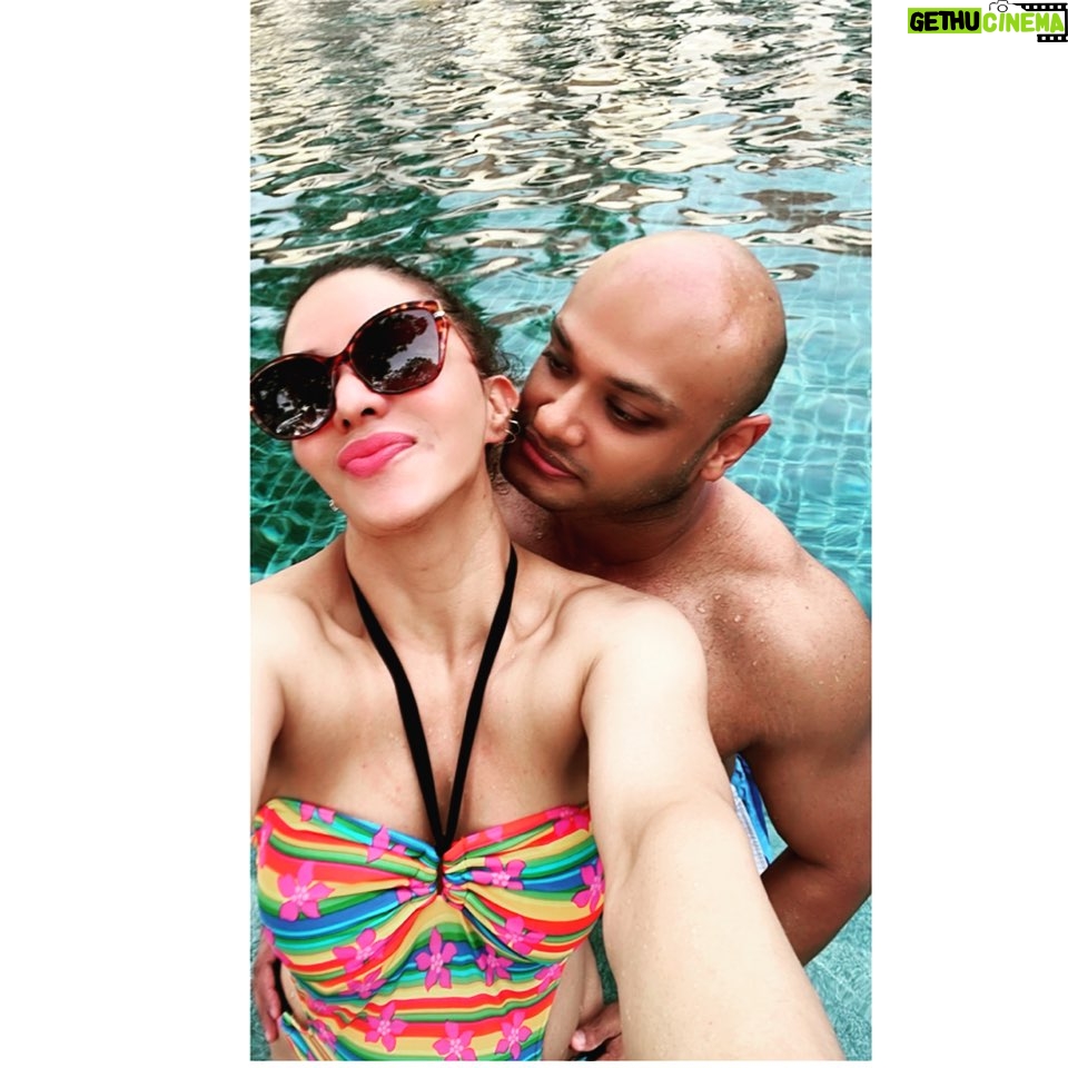 Mrinal Deshraj Instagram - IT’S THE MOMENTS TOGETHER THAT CHANGE US FOREVER♥️ : Together is a wonderful place to be♥️ : #grandhyattgoa #goa #husband #love #beautifullife #lifeisbeautiful #fortunate #vacation #mreedaazle #mreenaldeshraj ♥️ Grand Hyatt Goa
