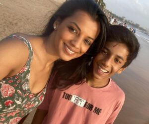 Mugdha Godse Instagram - Happy birthday to Arnav and Rahul… 
Stay blessed and Happy… ❤️❤️❤️

With The grace of our beloved Master ‘Tarneiv’ ji… life is beautiful… 🌸🌸🌸🙏🏽🙏🏽🙏🏽