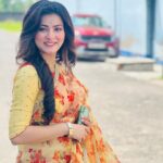 Nabanita Malakar Instagram - Ragini 🍁 #roopsagoremonermanush Monday to Sunday 8.30 P.M Sudhu matro #sunbangla @sunbanglaofficial @svfsocial #nabanitamalakar #nabanitamalakar09 #nabanitamalakarofficial Dassani 2 Studio
