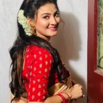 Nabanita Malakar Instagram - Ami Hasi Nanan rokom Hasi, kintu, Akee pose a …… ❤️ Hain etai Caption 🥰😬😎 RAGINI 🌸 #roopsagoremonermanush #trending #trendingreels #trendingsongs #trend #instagram #instagood #instadaily #nabanitamalakar #nabanitamalakar09 #nabanitamalakarofficial #nabanitamalakardoyel Dassani 2 Studio
