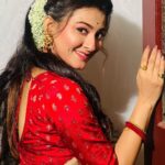 Nabanita Malakar Instagram - Ami Hasi Nanan rokom Hasi, kintu, Akee pose a …… ❤️ Hain etai Caption 🥰😬😎 RAGINI 🌸 #roopsagoremonermanush #trending #trendingreels #trendingsongs #trend #instagram #instagood #instadaily #nabanitamalakar #nabanitamalakar09 #nabanitamalakarofficial #nabanitamalakardoyel Dassani 2 Studio