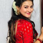 Nabanita Malakar Instagram - Ami Hasi Nanan rokom Hasi, kintu, Akee pose a …… ❤️ Hain etai Caption 🥰😬😎 RAGINI 🌸 #roopsagoremonermanush #trending #trendingreels #trendingsongs #trend #instagram #instagood #instadaily #nabanitamalakar #nabanitamalakar09 #nabanitamalakarofficial #nabanitamalakardoyel Dassani 2 Studio