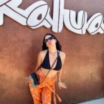 Natasa Stankovic Instagram - Dancing through the streets of Mykonos, one unforgettable step at a time! 💃🏻🧡 #IslandEscape #MykonosAdventures