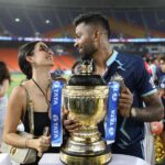Natasa Stankovic Instagram - What a night! What a win 🏆 We love you @hardikpandya93 ❤️ you deserve this and much more! ✨ #proud #champions Congratulations team you all were amazing 🤩 🏆❤️💪🏼 @gujarat_titans