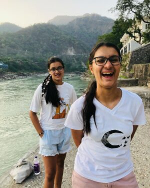 Nidhi Bhanushali Instagram - My (not so little) little sisters decided to come over for their summer vacation and I had me a ball bossing them around 😁