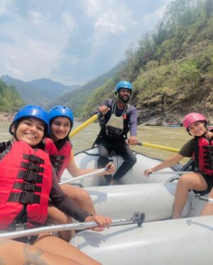 Nidhi Bhanushali Instagram - My (not so little) little sisters decided to come over for their summer vacation and I had me a ball bossing them around 😁