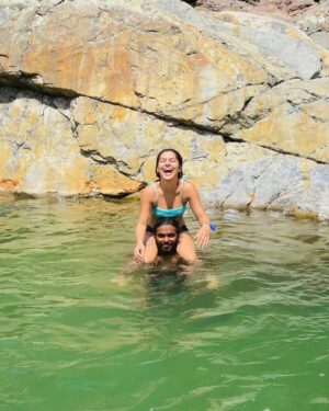 Nidhi Bhanushali Instagram - The last of our happy faces before an eardrum ruptured, a tongue got caught between the teeth and an eye turned black.

#dontaskhow