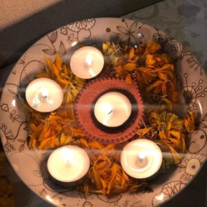 Nidhi Bhanushali Instagram - This Diwali, Home came to me ♥️ 

Love and Light to everyone! 
Happy Diwali 🪔