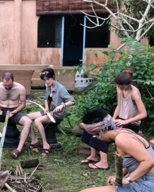 Nidhi Bhanushali Instagram - August Dump 

#causeisuckatpostingregularly 

1. Trying to get under some shade on the side of the road on a sunny day in Bali. 

2. Working with bamboo to make a small lounger for Shankari’s birthday.

3. At midnight. Shankari’s 71st birthday yayyyy! Homemade yum yumm cake yayyyy! 

4. Our super talented Italian boys and Danny jamming in the yard.

5. Cold and breezy sunrise in the rice fields. 

6. Just a ‘I am trying to get used to my hair ‘ selfie. 

7. @ryora.lights got a make shift haircut by our new friends and it surprisingly turned out to be very good.

8. Kitchen floor mosaic in the making.

9. Crochet bucket hat. Yeah. I. Am. Obsessed. 

10. Last supper in Bali.