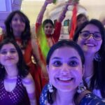 Nidhi Narwal Instagram - @kopalkhanna aur @3ankitmishra ki mehandi and sangeet done rocking right! 💃✨ #ankitkopalmeinpyaarhua ♥️