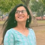 Nidhi Narwal Instagram - Mohabbat ne nahi… ❤️‍🩹 #nidhinarwal #lifeofnidhi #nidhinarwalpoetry #hindiquotes #hindistorytelling #hindipoetry #poetry #poem #love #lifequotes #reelsinstagram