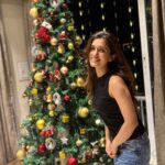 Nidhi Shah Instagram - Brought home the Xmas cheer for the first time with my mother! The sheer happiness on her face was priceless. It’s always those little things that make house a home. 😁❤️
