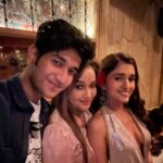 Nidhi Shah Instagram - 20.10.2023 ❤️ Celebrated my day with my special ones❤️ their existence truly made it special 💕 Materialistic things and opportunities apart what I am most grateful for is the love that I have received from u guys is overwhelming ✨ Crossing this milestone together with all of you feels really special, it was a blessed birthday ❤️ Thank you soo much everyone for all your wishes 🤗❤️🙏🏼✨