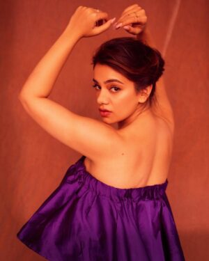 Nidhi Singh Instagram - Dancing Genie in a Bottle 🔮💜✨
Make your Wish! 💫
.

Shot by @tejasnerurkarr 
Styled by @shreejarajgopal 
HUM @tanvismarathe 
Assisted by @poojagulabani 
Outfit @moonstruckbyss