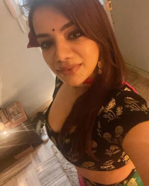 Nidhi Singh Instagram - Love light and magic 🤍✨
#HappyDiwali