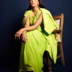 Nimrat Kaur Instagram - Hari pari 💚🍀 HMU : @nishisingh_muah assisted by @ashisbogi Outfit : @stylemati Jewellery : @goldenwindow @ascend.rohank Styling : @shaleenanathani Styling team : @simrankumar19 @vasudhaguptaa Photographer : @visualaffairs_va #promotions #BossBabeBela♠️ #BelaDiaries❤️‍🔥 #SajiniShindeKaViralVideo @maddock