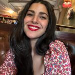 Nimrat Kaur Instagram - Something naughty something nice…too much sugar and some spice 😉 Best day spent in best company over the best meal - in no particular order!! Happy kisssssmassss to us all 💋♥️🎄 #canthaveenough #christmasobessesed #iykyk