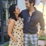 Nisha Krishnan Instagram - A picture together after a long time 😅😁💖 @talk2ganesh 😘 swipe right to see how Sammy was complaining that we took pictures without her 🤐🙄🙃😅