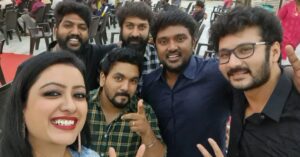Nisha Krishnan Instagram - Coimbatore mappilai ku ponnu kedachachu @chathrien.rajan 😁

@chathrien.rajan
@tomfrank_tomfrank @rjshivakanth
@actor_balasaravanan
@vishnuvijay_offl @vetri_artist 

#kanakannumkalangal #photodump #coimbatore #maruthamali