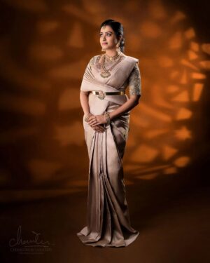 Nisha Krishnan Instagram - Go for GOBO
.
Model
@prettysunshine28 
.
Gear Used
@canonindia_official 
Canon EOS R5
Canon RF 85mm f/1.2 L USM
.
Light
@godox_global 
Godox AD600Pro
Godox AD200
Godox SK400
.
#gobo #diy #TraditionalPhotoshoot #NishaGanesh #ChandruBharathy #HighFashion #BehindTheScenes #CanonEOSR5 #BehindTheScenes #BTS #CapturedOnCanon #DoGreatWithCanon #EOSInfluencer #canonindia_official #ProTips #WeddingPhotographerMentor #PhotoMentor #AskChandruBharathy