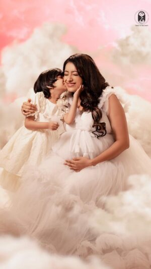 Nisha Krishnan Instagram - 🤍🤍🤍🤍🤍

• Studio & Maternity Gown - @artista_propshop 

•MUA- @kaviyaartistry_off 

•Outfit for @talk2ganesh - @his_studio 

• Creative set up - @vermiliondecors 

• Concept & Photography 📸 - @toddlersbyzerogravity 
. 
For bookings, contact: +919840767566
https://zerogravity.photography
Shot on @canonindia_official 
.
.
.
#love #maternity #bliss #pregnant #couple #happy #awaiting #instagood #zerogravityphotography