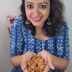 Nisha Krishnan Instagram - Looking for a healthy snack that's also great for your skin? Well then, look no further and include a handful of almonds to your daily diet. #ad #HolisticHealthWithAlmonds #health #fitness #almonds #paidpartnership #collab