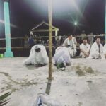 Nishita Goswami Instagram - বেতনী ৰাতি বিহু পৰিচালনা সমিতি আৰু ৰাইজৰ সহযোগত পৰম্পৰাগত তথা ধৰ্মীয় ৰীতি নীতিৰে আয়োজিত হোৱা ঐতিহাসিক ৰাতি বিহুত উপস্থিত আছিলোঁ। প্ৰতিজন মানুহকে চুই যাব পৰা অনুভূতি এই বিহু,বিশ্বাস আৰু আস্থাৰ লগত পৰম্পৰাৰ এই বিহু।নিশ্চয়কৈ ৰাতি বিহুৰ এই অনুভৱখিনিক শব্দৰে বুজাব নোৱাৰি,কেৱল অনুভৱ কৰিব পাৰি। ধন্যবাদ মোক নিমন্ত্ৰণ দিয়াৰ বাবে,অনুভৱ কৰোৱাৰ বাবে।🙏🙏🙏🙏🙏 #assam #tinsukia #makum #bihu #moranbihu
