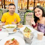 Nitanshi Goel Instagram - The most important life lesson I've learned: When all else fails, call Dad✌🏻💖 Happy Father's Day to the coolest dad on the planet! @nitingoeljii Thanks for always having my back, Daddy! I love you💕 . #happyfathersday #fathersday #fatherdaughter #daddyslittlegirl #nitingoel #nitanshigoel Fathers Day Special