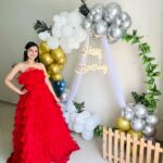 Nitanshi Goel Instagram - Happy 15th Birthday to me♥️✨ . 👗 @the_adhya_designer Event managed by @asquaremedia786 Decor- @all_grand_events 🎂@mariyams_cakery . #15thbirthday #happybirthday #nitanshigoel Its My Birthday